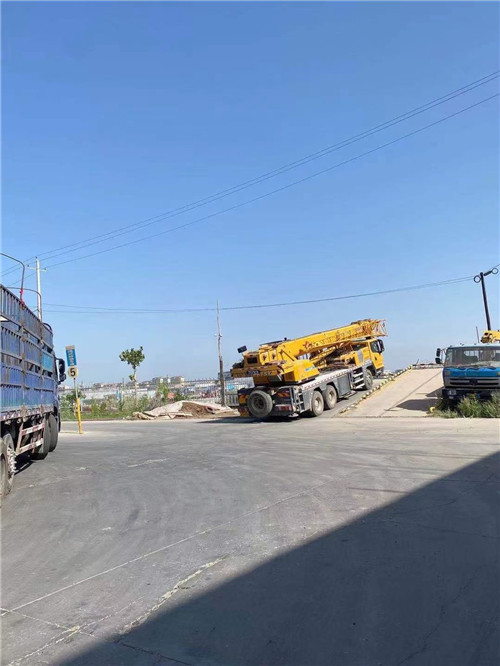 唐山市25吨吊车的租赁价格大概是多少？